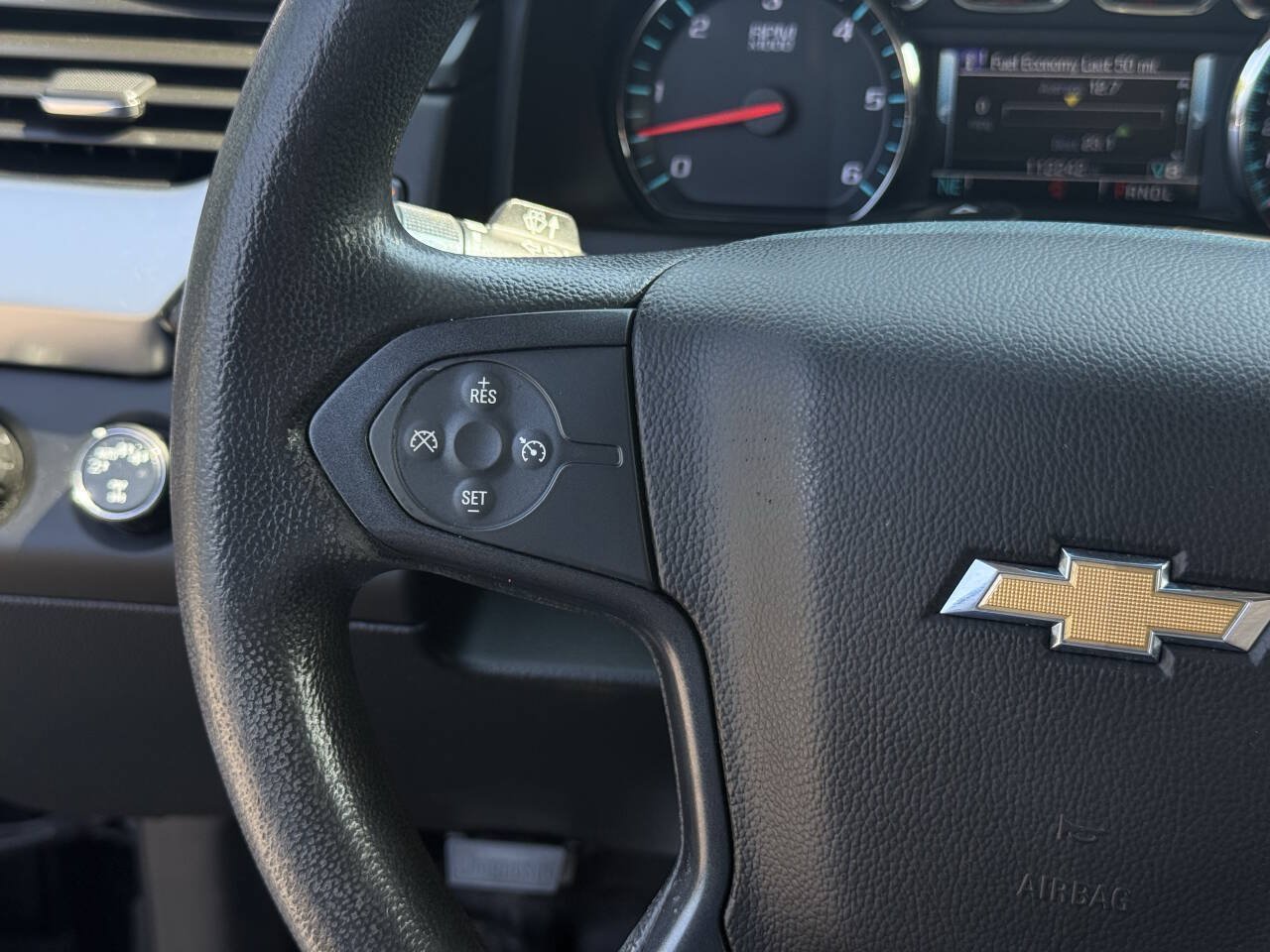Used 2019 Chevrolet Tahoe 4WD image 16
