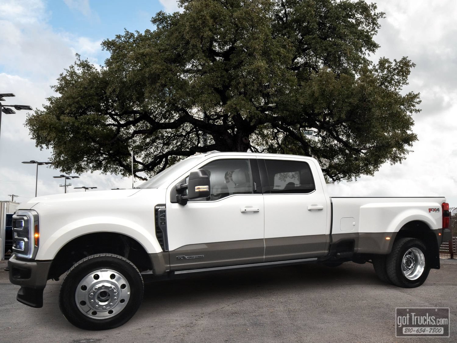 Used 2026 Ford F450 King Ranch w/ FX4 Off-Road Package AWD/4WD image 1