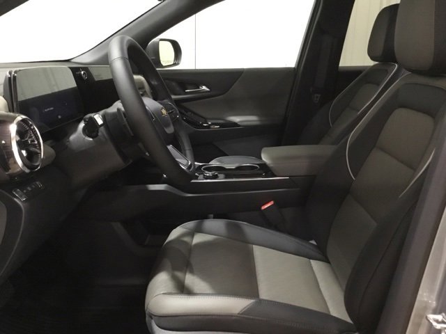 New 2026 Chevrolet Equinox LT w/ Convenience Package II image 27