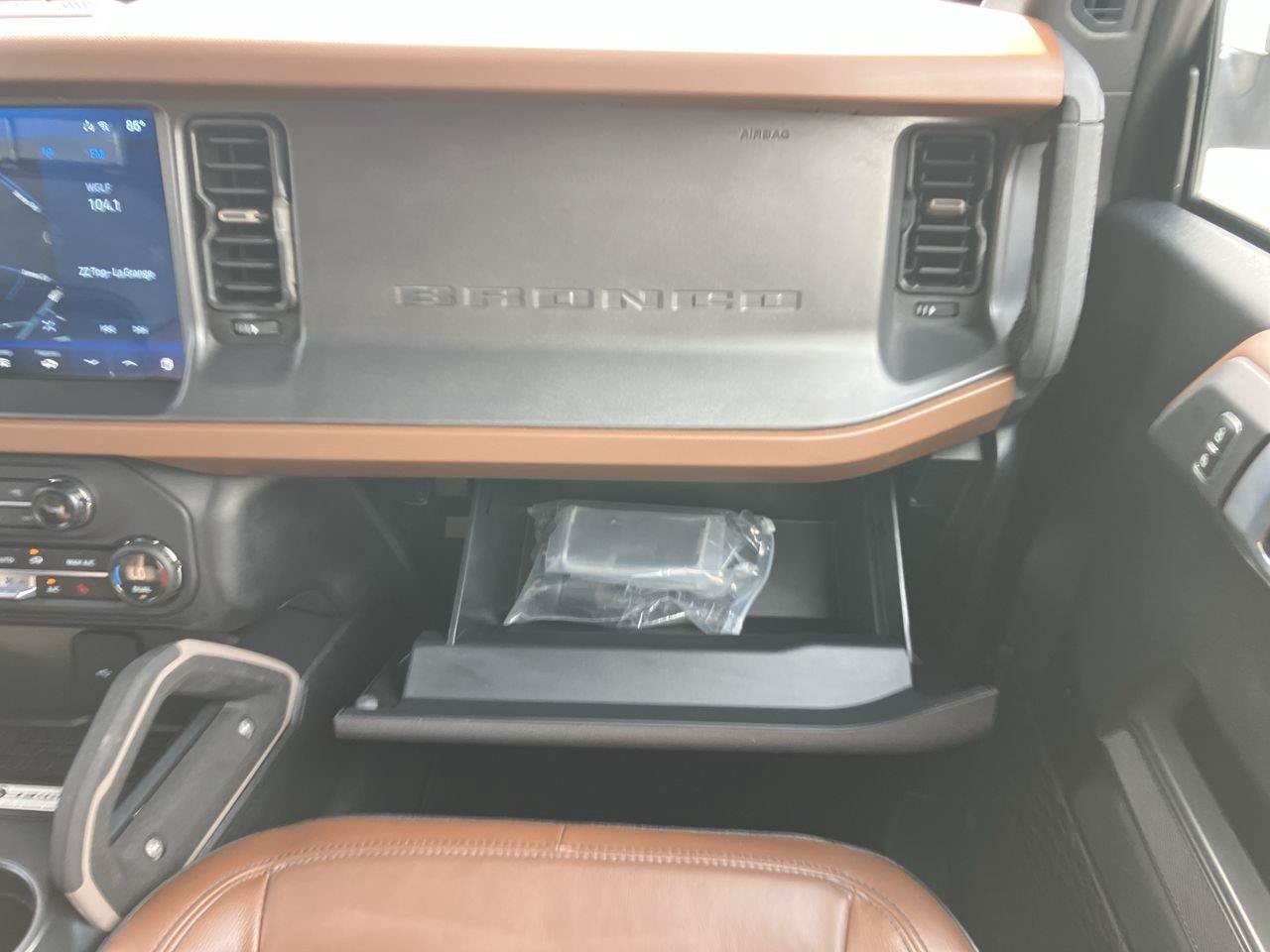 Used 2024 Ford Bronco Outer Banks AWD/4WD image 17