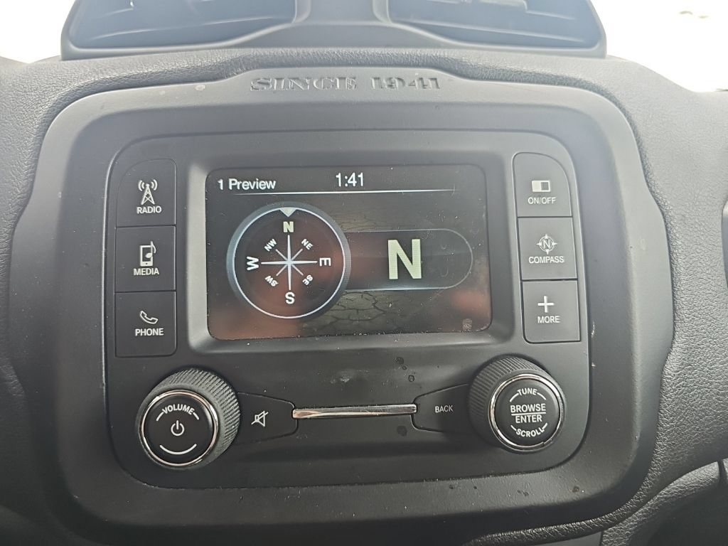 Used 2016 Jeep Renegade 75th Anniversary FWD image 40