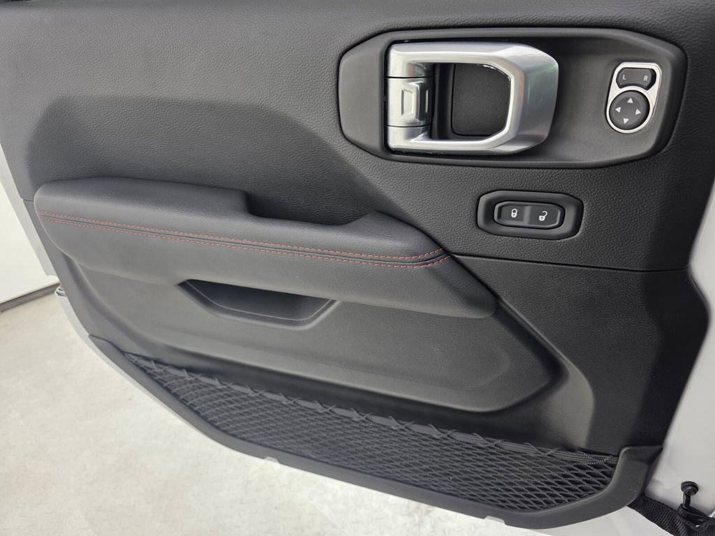 Used 2023 Jeep Wrangler Unlimited Rubicon w/ LED Lighting Group image 26