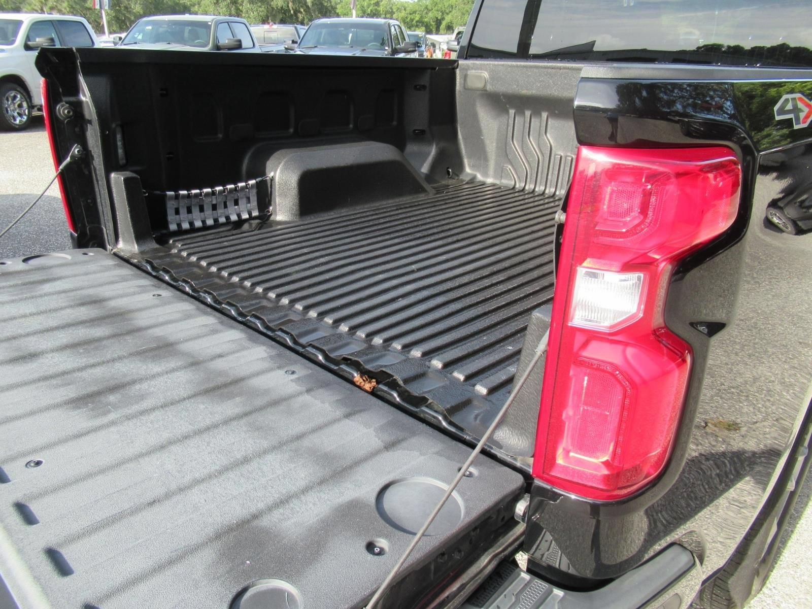 Used 2023 Chevrolet Silverado 1500 RST AWD/4WD image 30