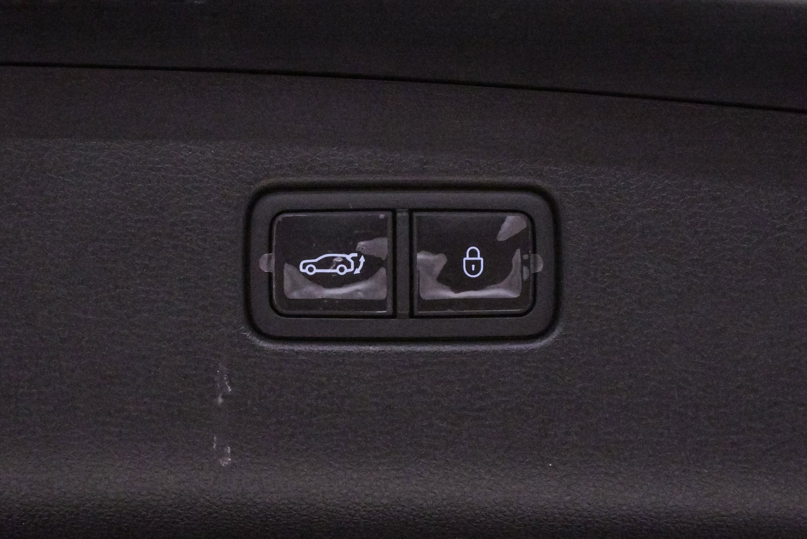 Certified 2025 Genesis GV70 3.5T Sport w/ Sport Advanced Package image 26