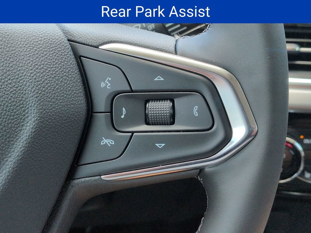 New 2026 Chevrolet Trax LT w/ Sunroof Package FWD image 14