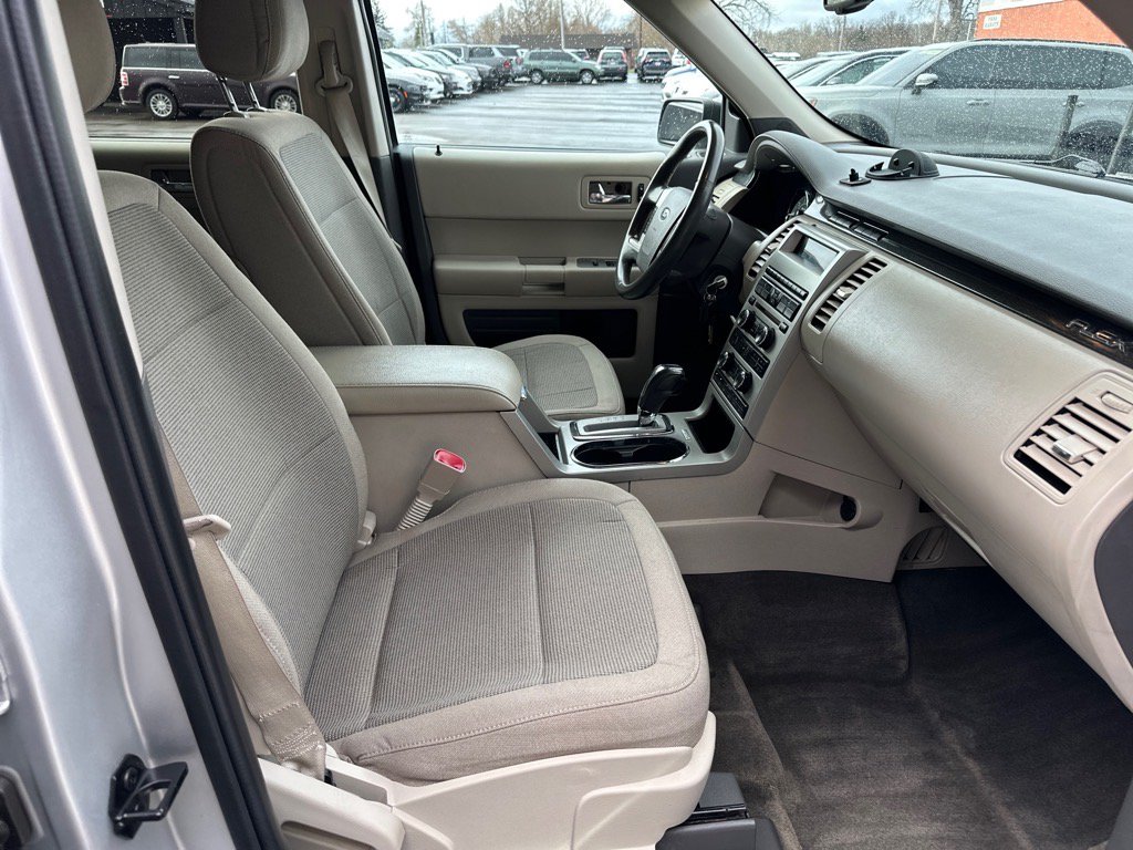 Used 2012 Ford Flex SE FWD image 18