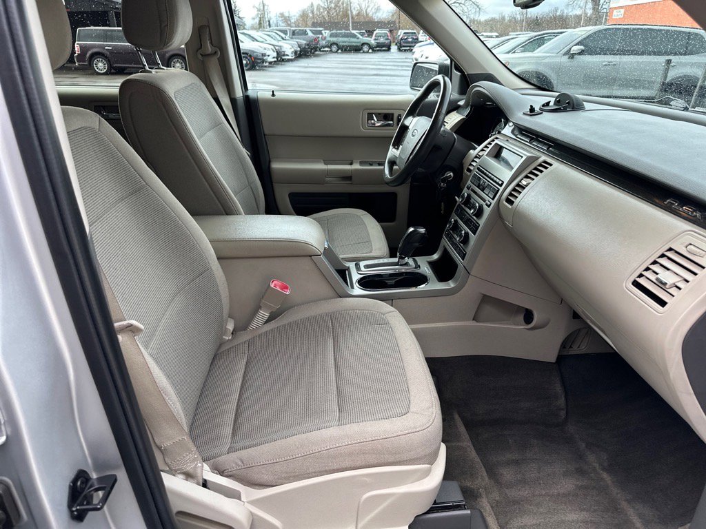 Used 2012 Ford Flex SE image 18