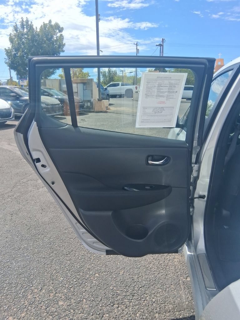 Used 2025 Nissan Leaf SV Plus w/ Protection Package FWD image 8