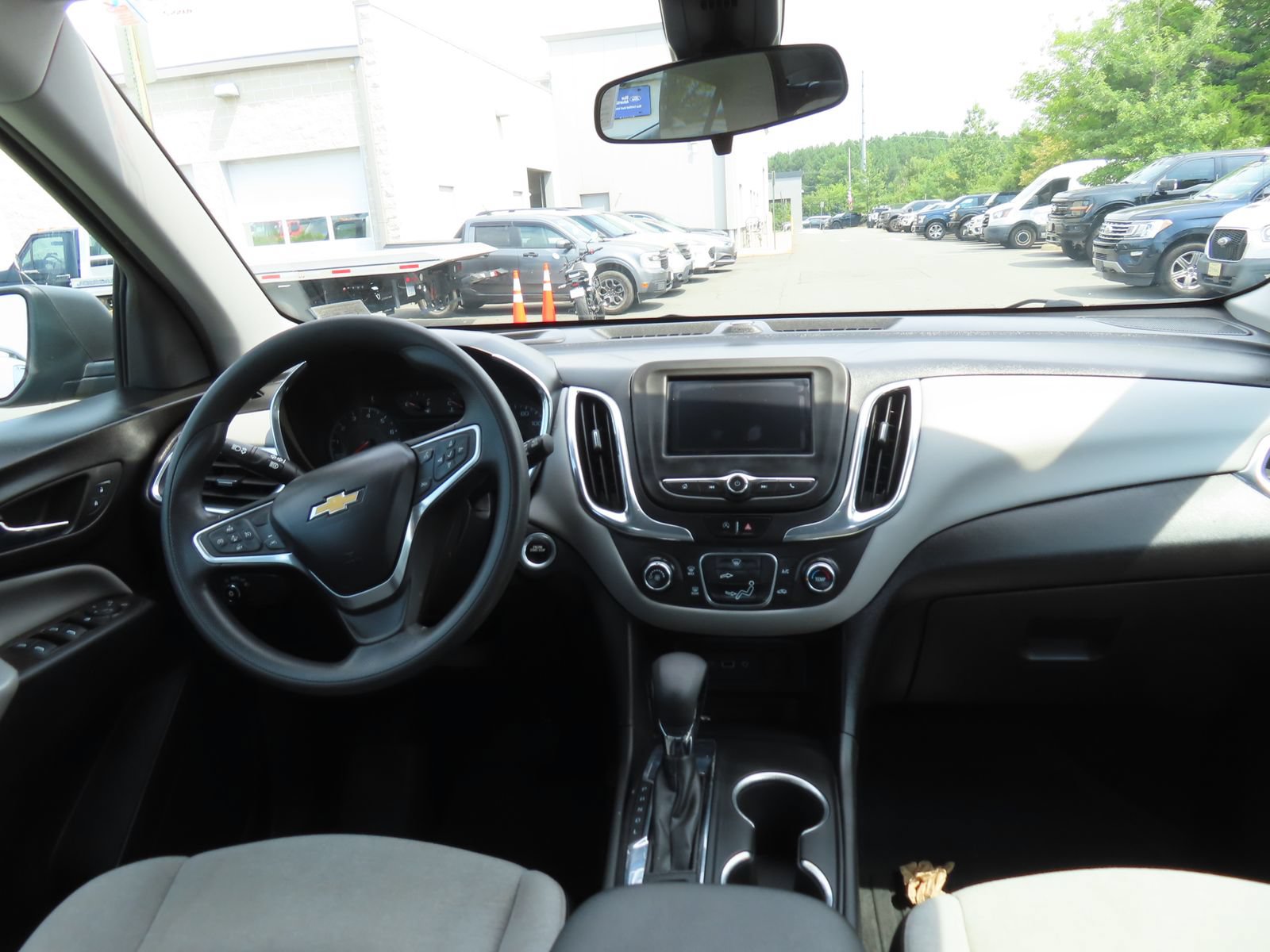 Used 2023 Chevrolet Equinox LS FWD image 15