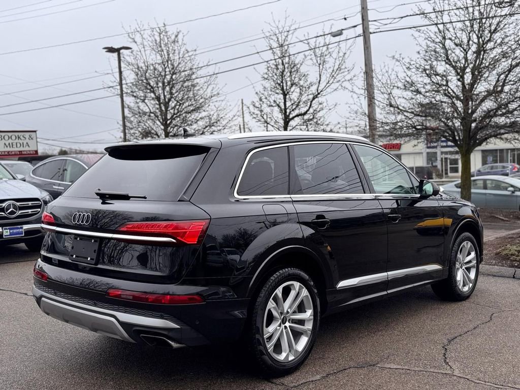 Used 2025 Audi Q7 3.0T Premium Plus image 6