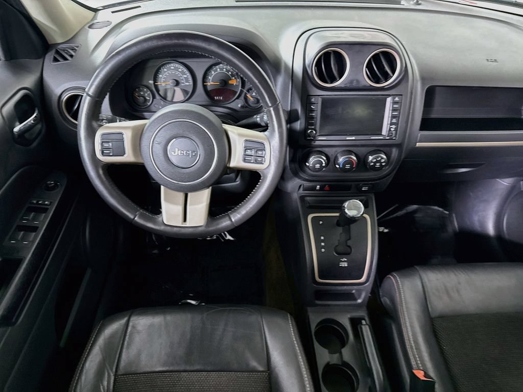 Used 2017 Jeep Patriot 75th Anniversary w/ Power Value Group FWD image 4
