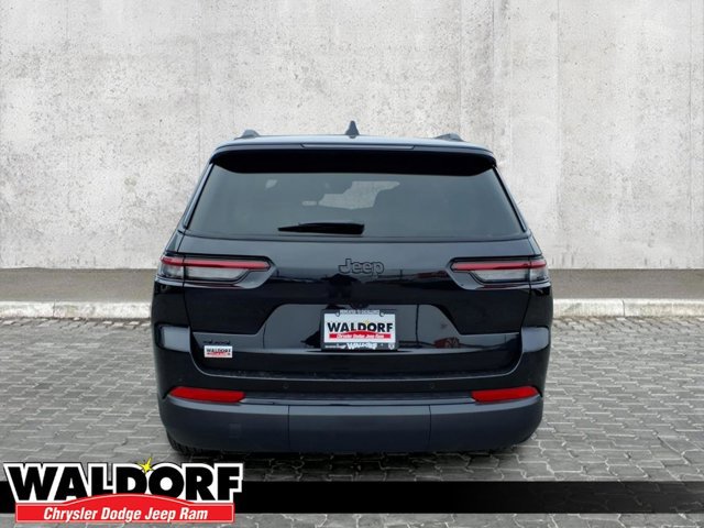 New 2025 Jeep Grand Cherokee L Altitude image 3