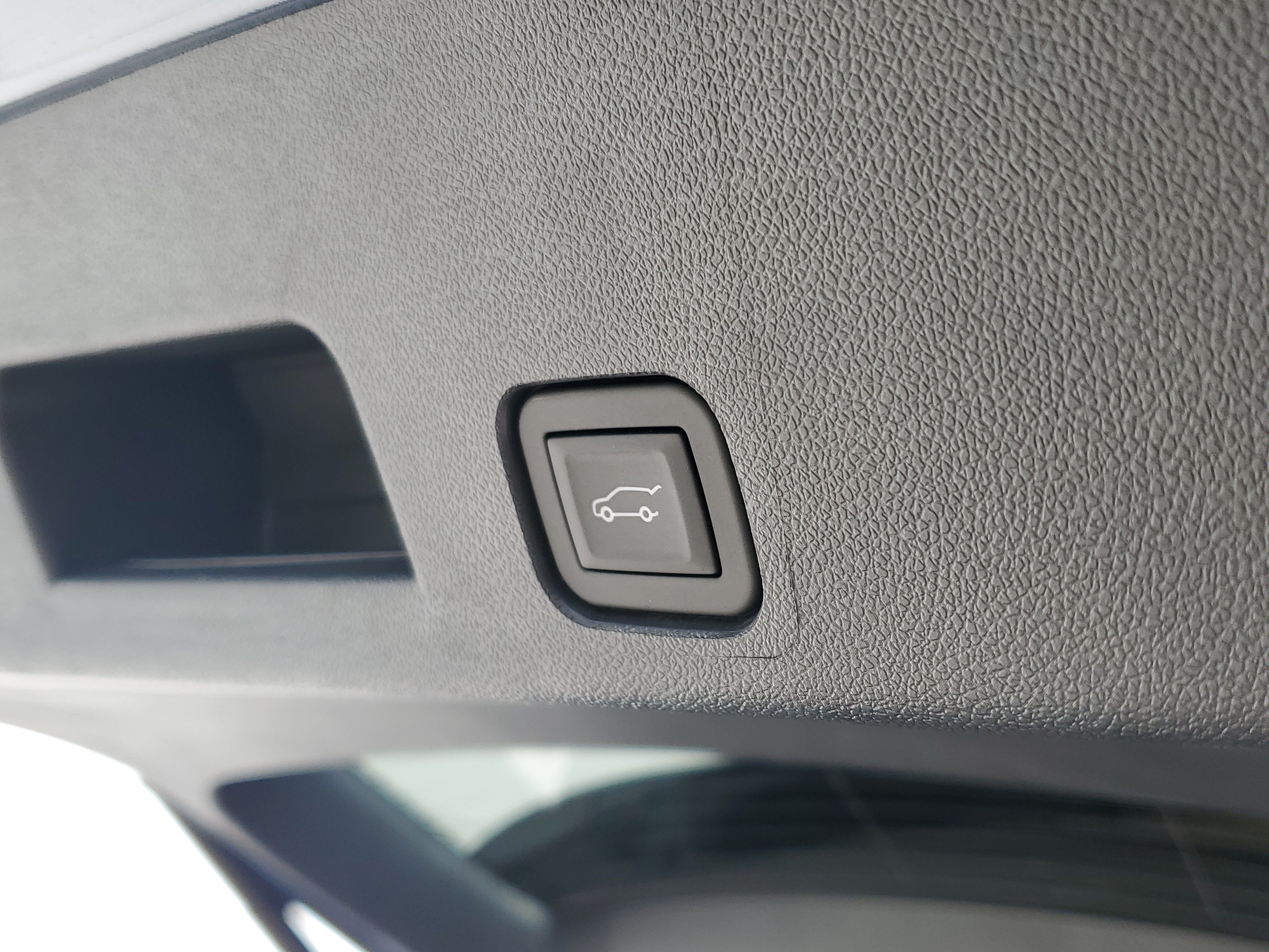 Used 2025 Buick Enclave Preferred FWD image 11