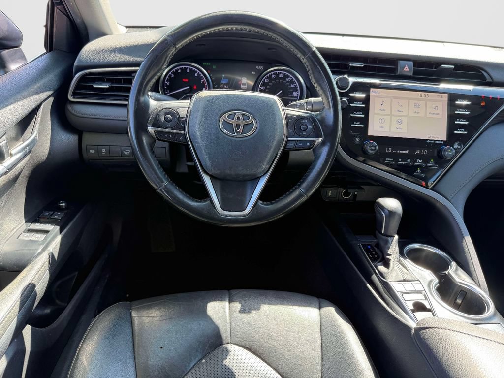 Used 2020 Toyota Camry XLE FWD image 10
