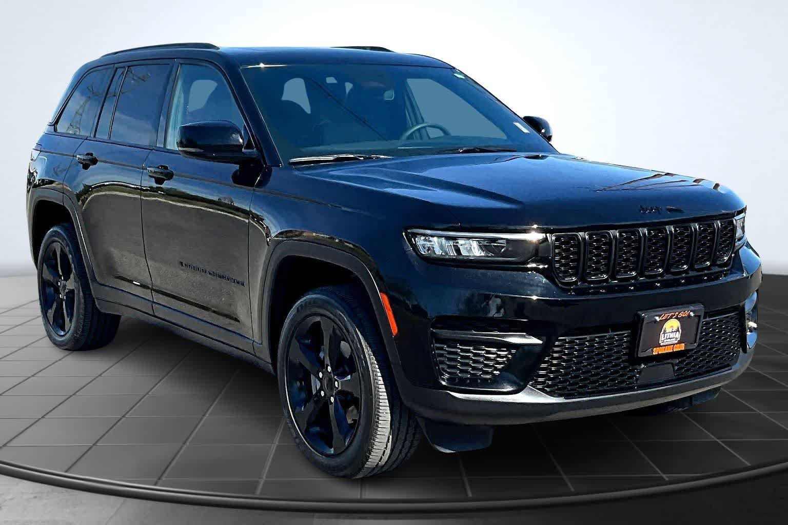 Used 2024 Jeep Grand Cherokee Altitude image 22