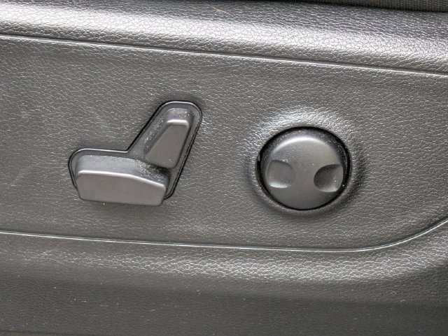 Used 2025 RAM 1500 Big Horn RWD image 15