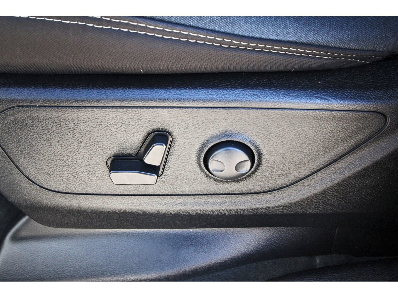 Used 2024 RAM 1500 Lone Star image 29