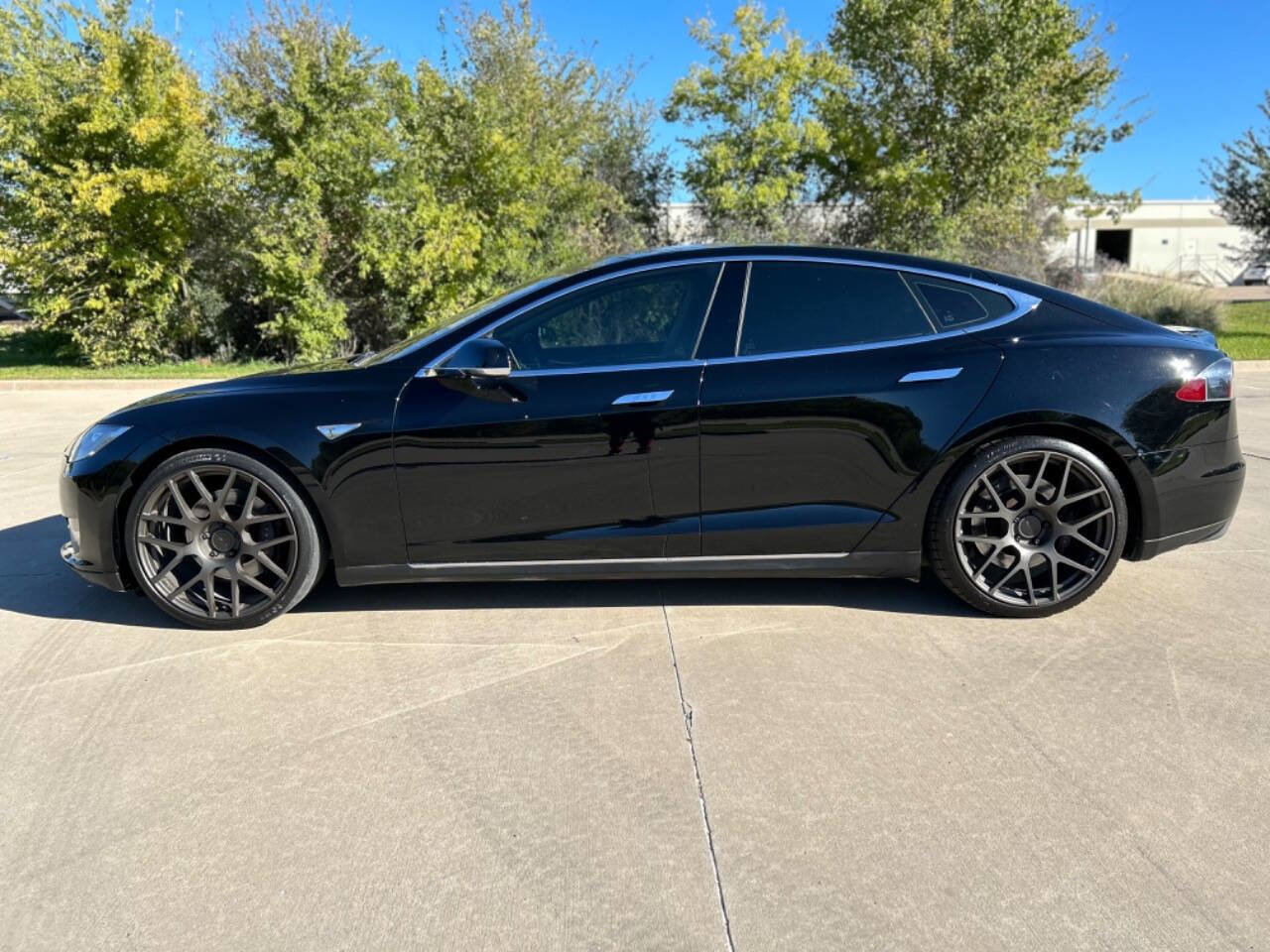 Used 2014 Tesla Model S 85 RWD image 9