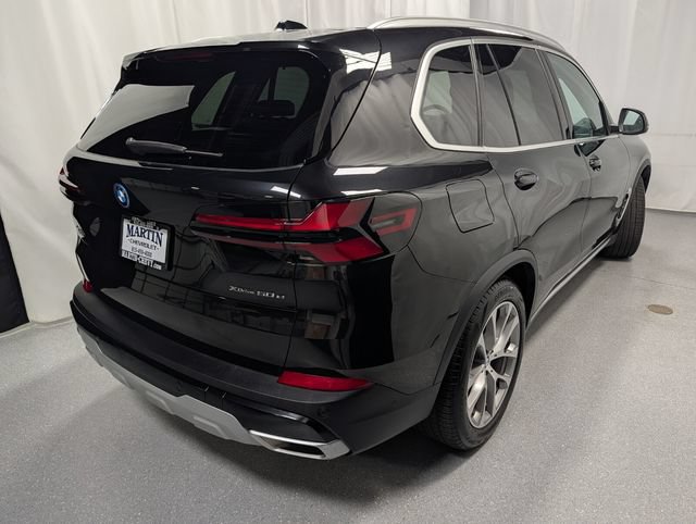 Used 2026 BMW X5 xDrive50e w/ Climate Comfort Package AWD/4WD image 3