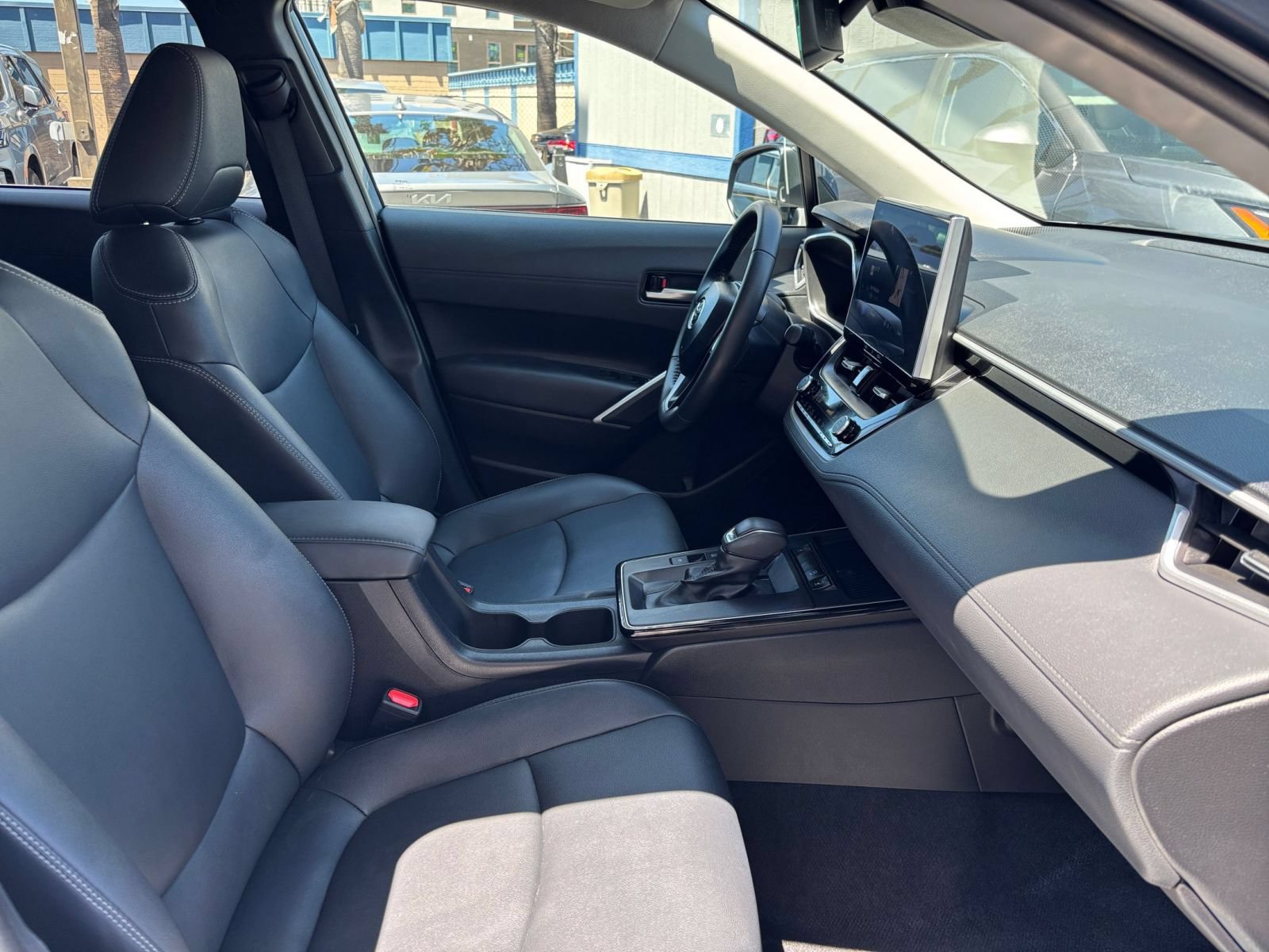 Used 2026 Toyota Corolla Cross XLE FWD image 35