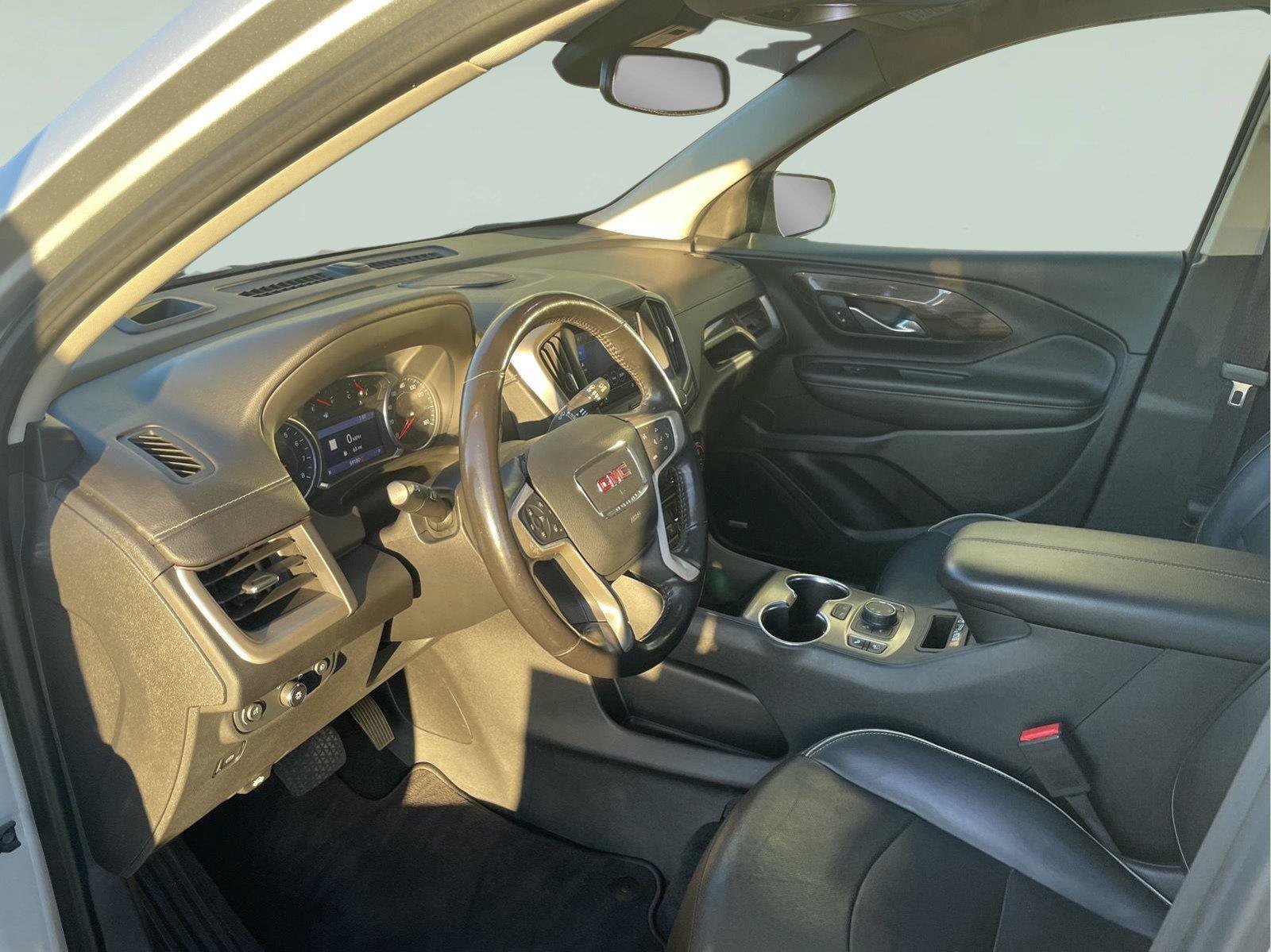 Used 2020 GMC Terrain Denali w/ Denali Premium Package AWD/4WD image 13