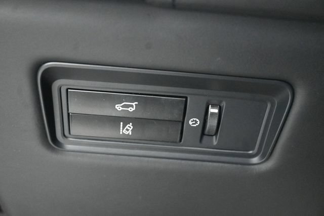 Used 2015 Land Rover Range Rover Autobiography AWD/4WD image 27