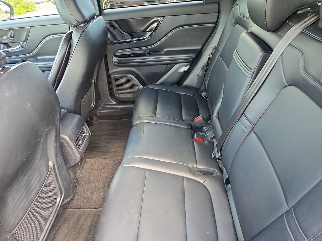 Used 2022 Lincoln Corsair FWD image 11