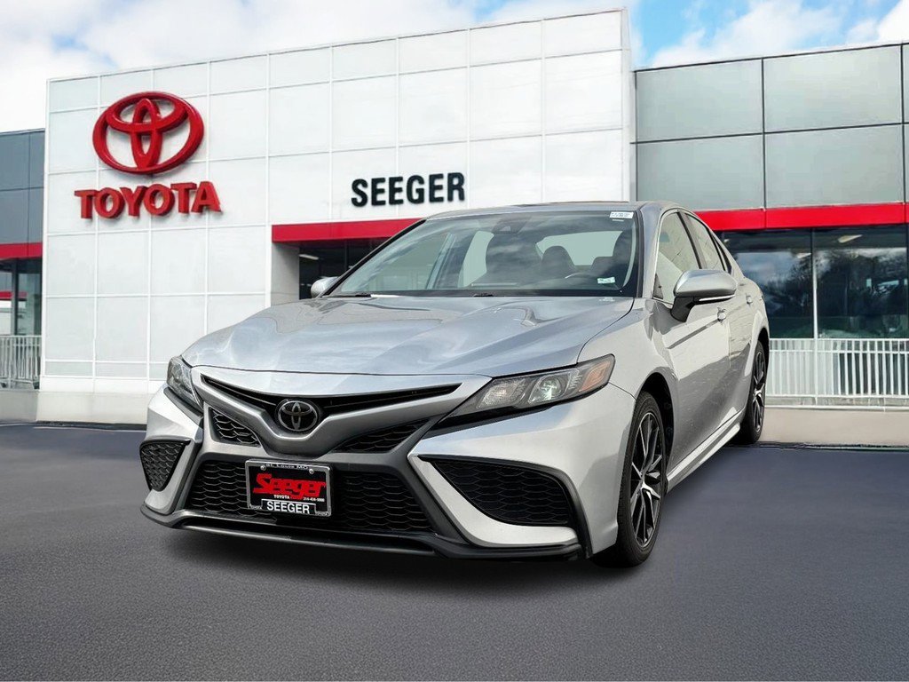 Certified 2023 Toyota Camry SE image 6