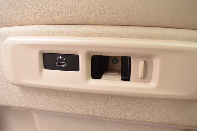 Used 2020 BMW X5 sDrive40i w/ Executive Package image 43