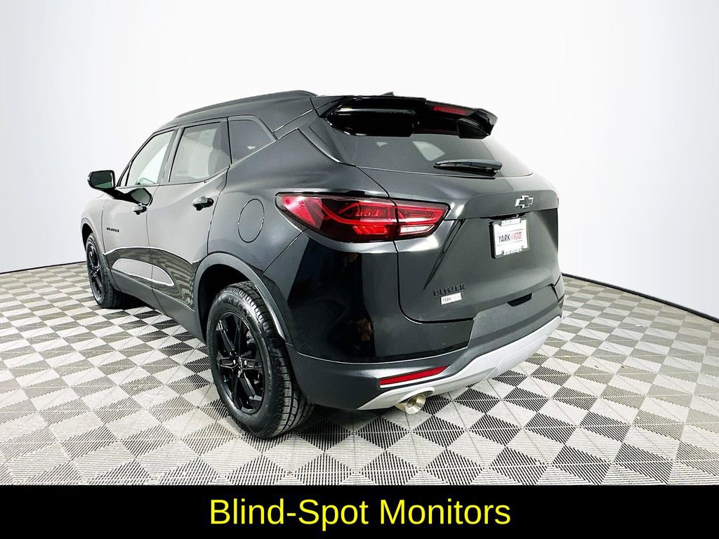Used 2024 Chevrolet Blazer LT w/ Midnight/Sport Edition image 7