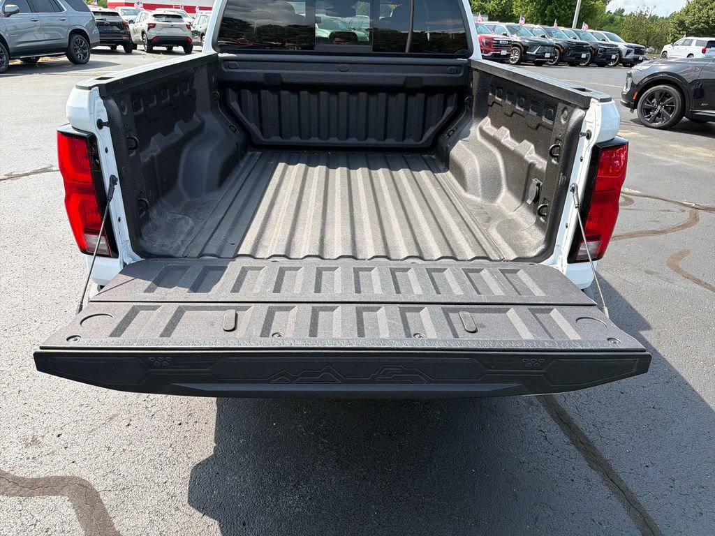 Certified 2024 Chevrolet Colorado Z71 w/ Z71 Convenience Package 2 AWD/4WD image 25