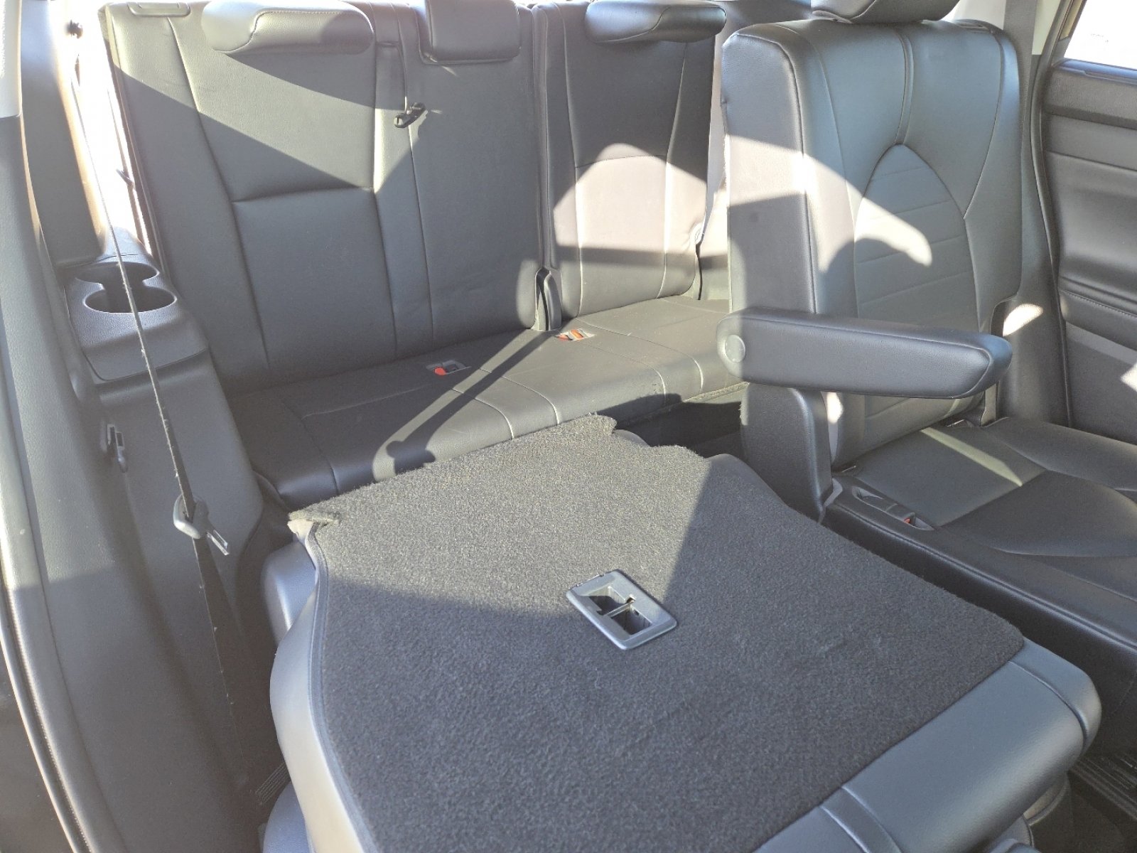 Used 2021 Toyota Highlander XLE image 22