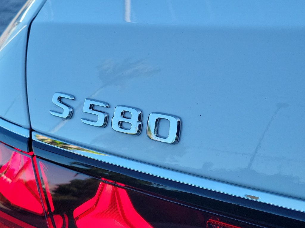 Used 2027 Mercedes-Benz S 580 4MATIC Sedan image 10