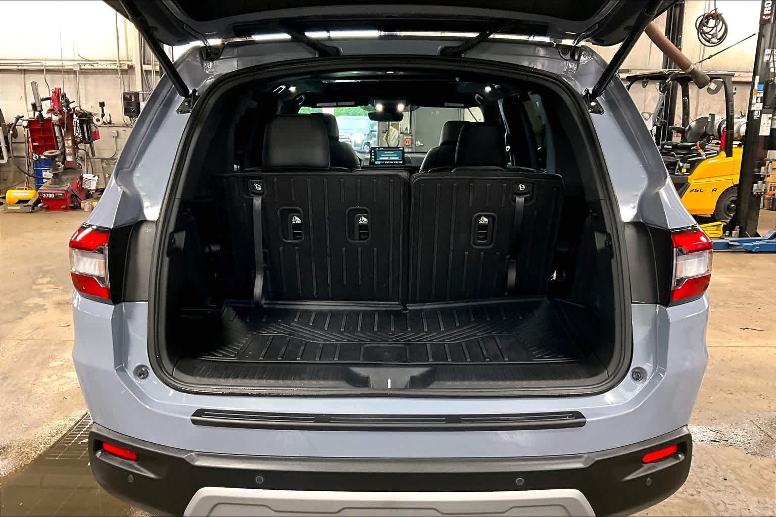 Used 2025 Honda Pilot TrailSport image 31