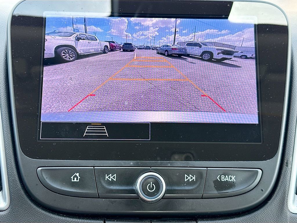 Used 2025 Chevrolet Malibu LT image 13