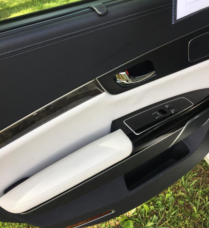 Used 2015 Kia K900 Luxury RWD image 14