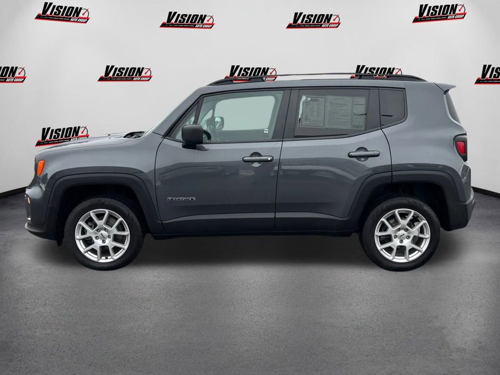 Used 2023 Jeep Renegade Latitude w/ Sun/Sound Group image 8
