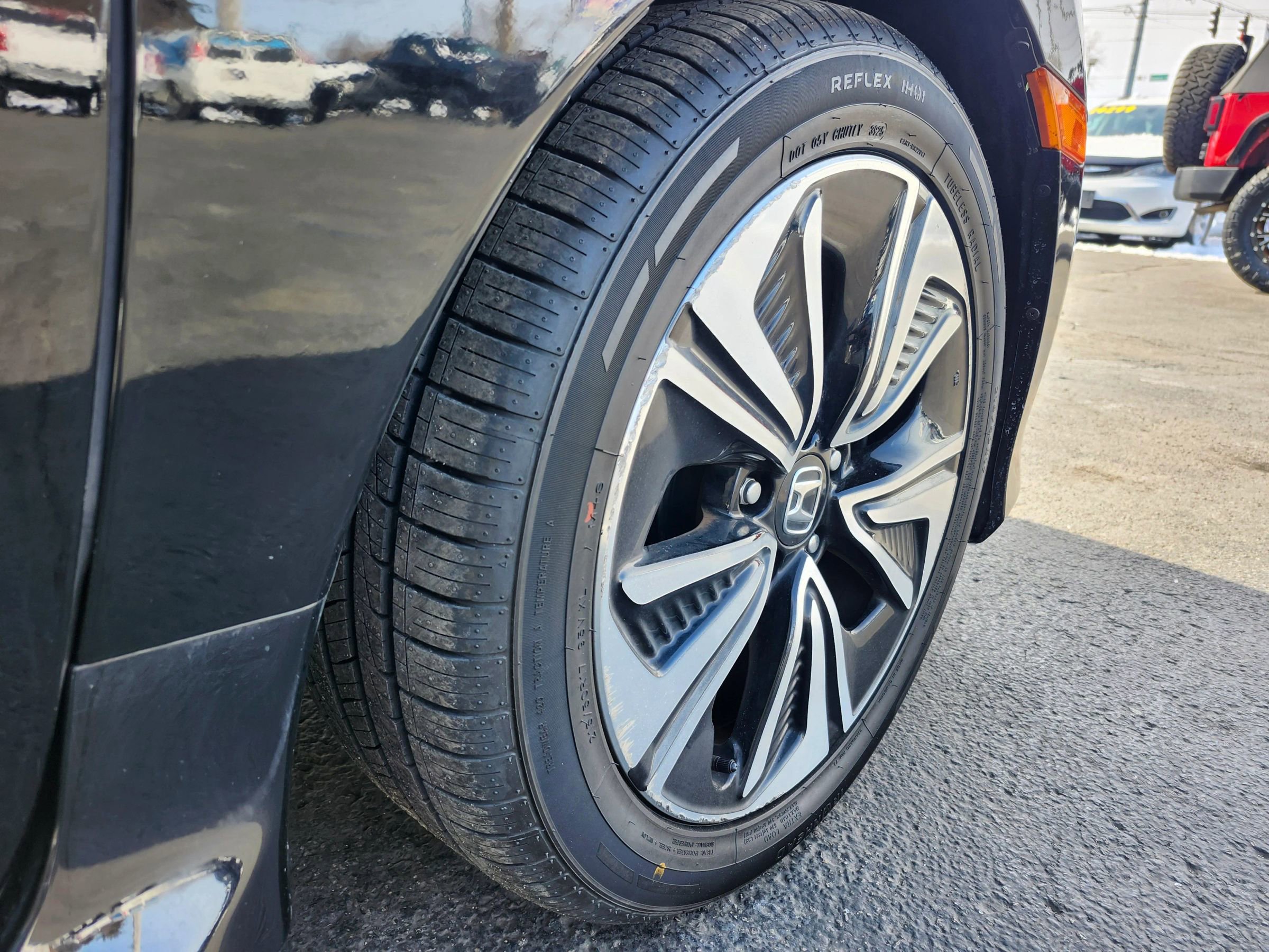 Used 2018 Honda Civic EX-L image 29