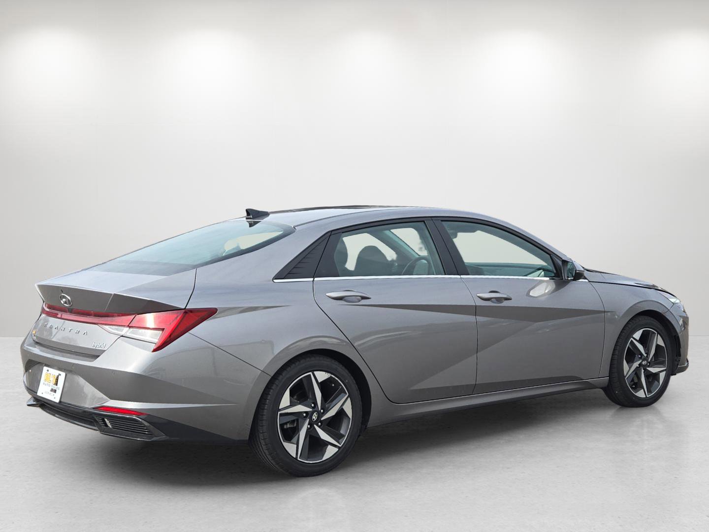 Used 2023 Hyundai Elantra Limited image 6
