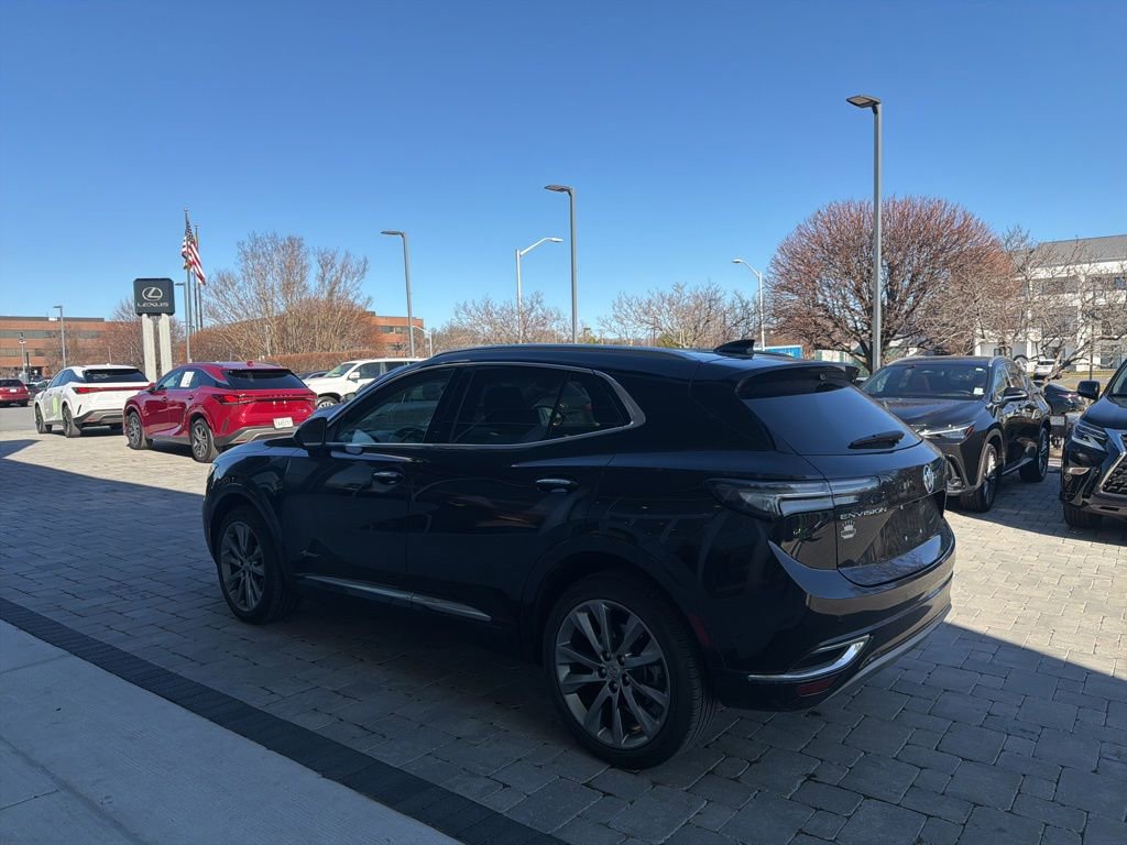 Used 2022 Buick Envision Avenir w/ Technology Package II image 10