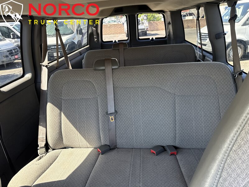 Used 2023 GMC Savana 3500 LS RWD image 15