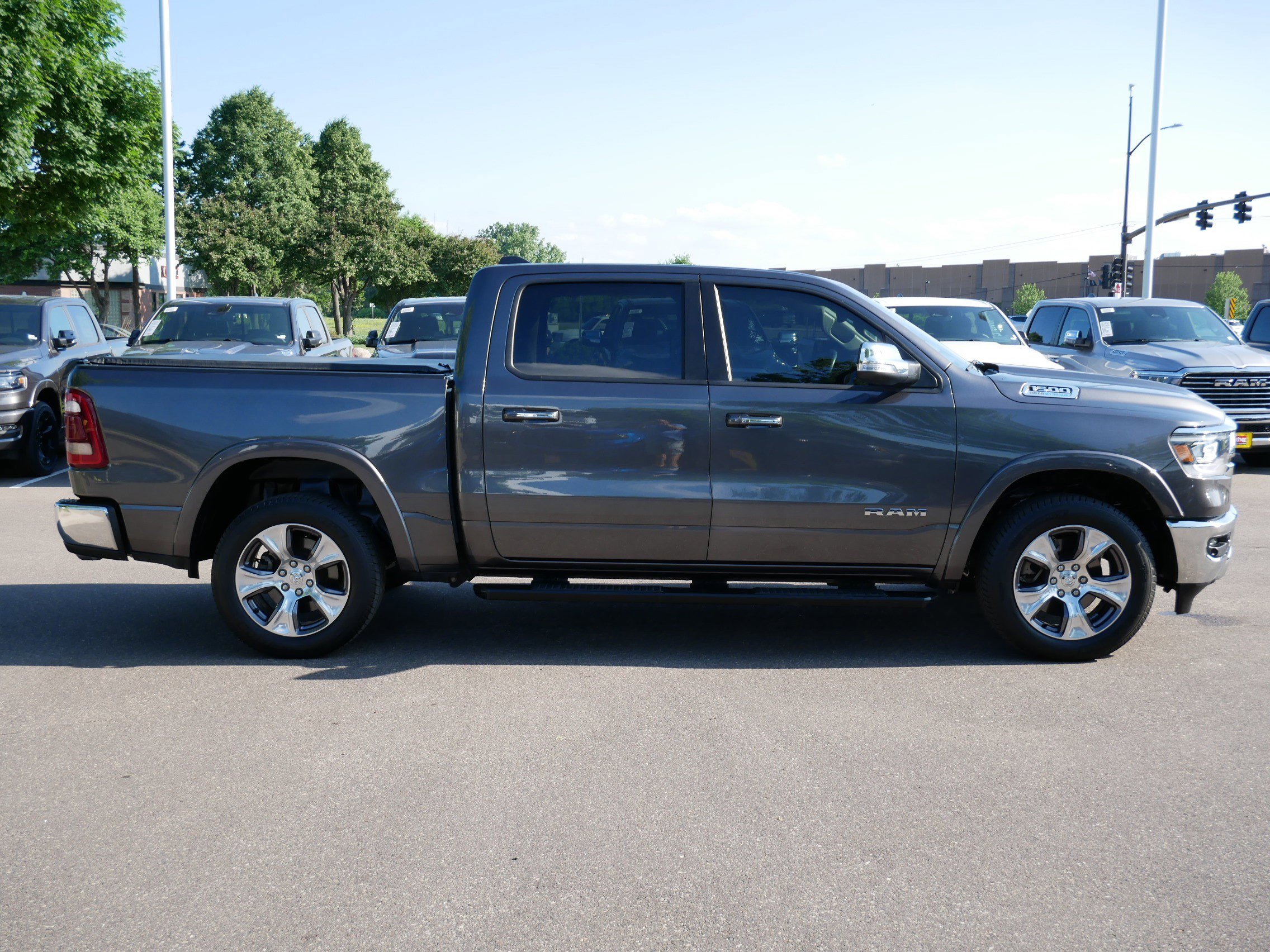 Used 2021 RAM 1500 Laramie AWD/4WD image 8