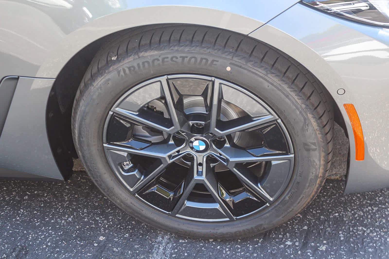 New 2026 BMW i4 eDrive40 w/ Premium Package RWD image 9