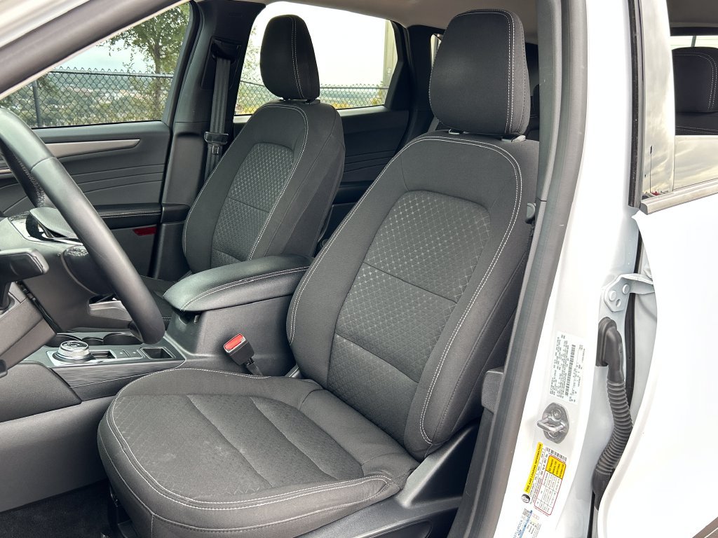 Used 2024 Ford Escape Active w/ Tech Pack #1 AWD/4WD image 15