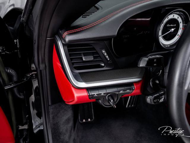 Used 2022 Porsche 911 Turbo S AWD/4WD image 31