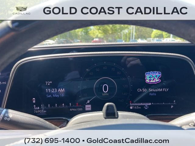 Used 2022 Cadillac Escalade Premium Luxury AWD/4WD image 25