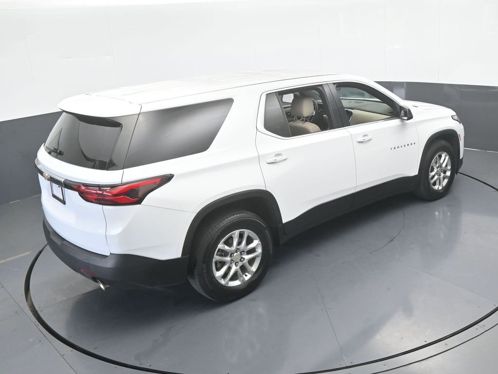 Used 2023 Chevrolet Traverse LS image 44