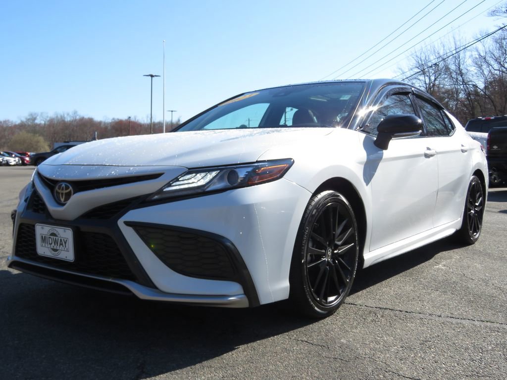 Used 2023 Toyota Camry XSE AWD/4WD image 1