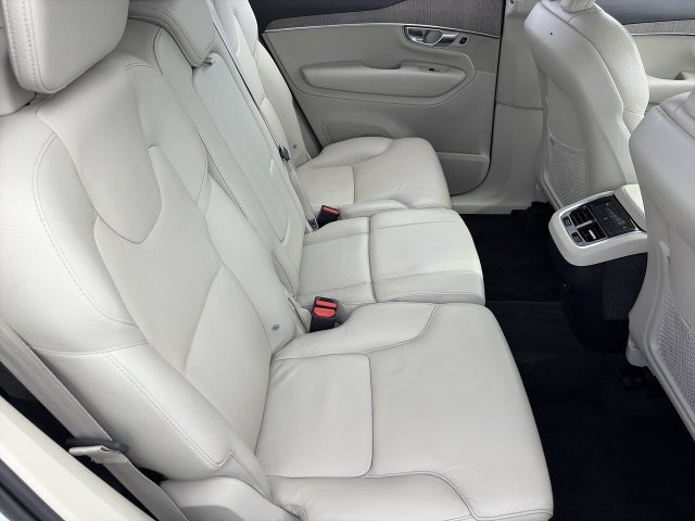 Used 2023 Volvo XC90 B6 Plus w/ Protection Package Premier AWD/4WD image 14