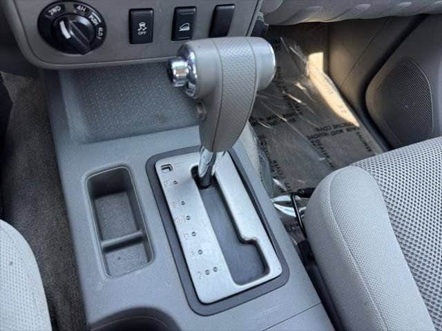 Used 2012 Nissan Frontier SV AWD/4WD image 54